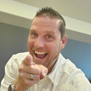 Meet your Posher, Yanni